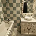 Apartment. Newly Renovated. * Marbella