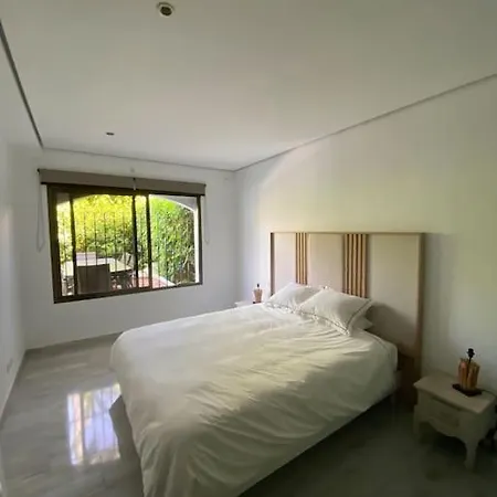 Apartment. Newly Renovated. Appartement Marbellac