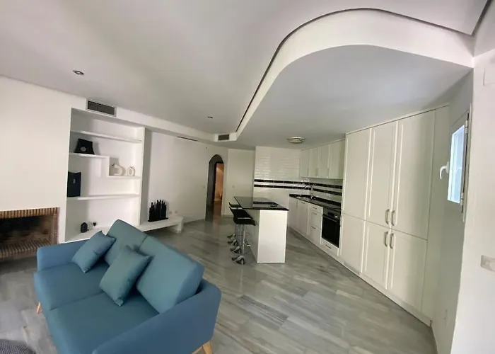 Apartment. Newly Renovated. Marbella
