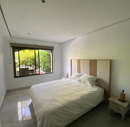 Apartment. Newly Renovated. Lejlighed Marbella