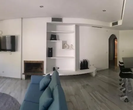 Apartment. Newly Renovated.